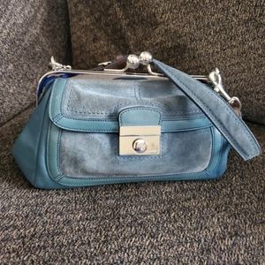 Vintage Coach Gallery Frame Kiss Lock Handbag